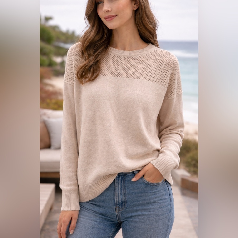 Minimalist Coastal Clean Girl Beige Pointelle Mesh Crewneck Sweater Luxe‎ Sz M